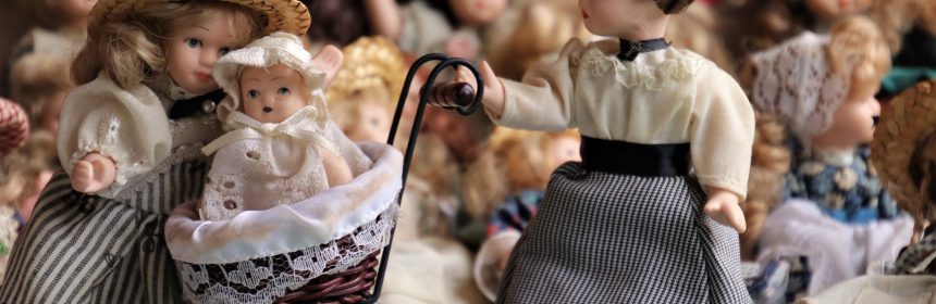 Las muñecas antiguas suelen pasar de generación a generación en una misma familia